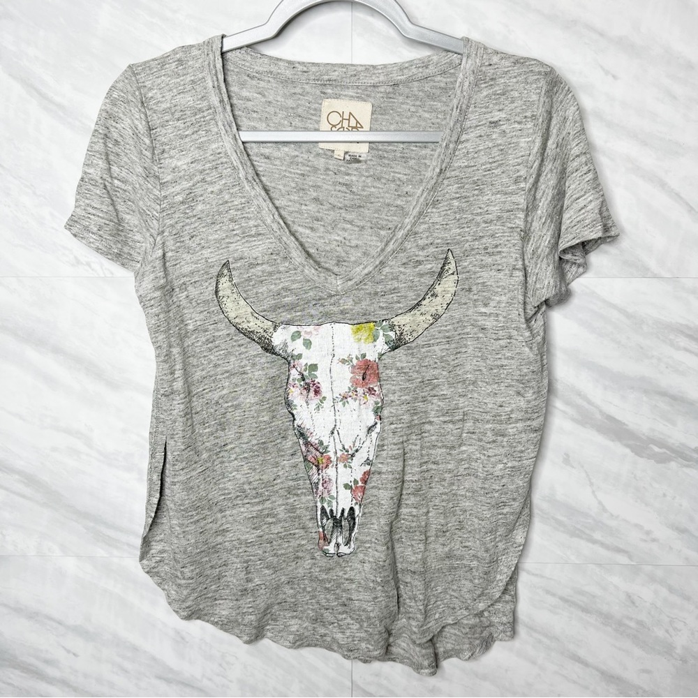 Chaser Bull Skull V-neck Tee Small